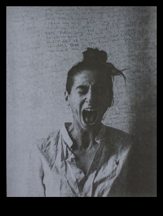 الصمت في الظلال: دراسات الحياة الساكنة في أحادية اللون