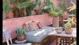 ما هي بعض أفكار الوسائد المغربية لمنطقة جلوس خارجية مستوحاة من بوهو؟